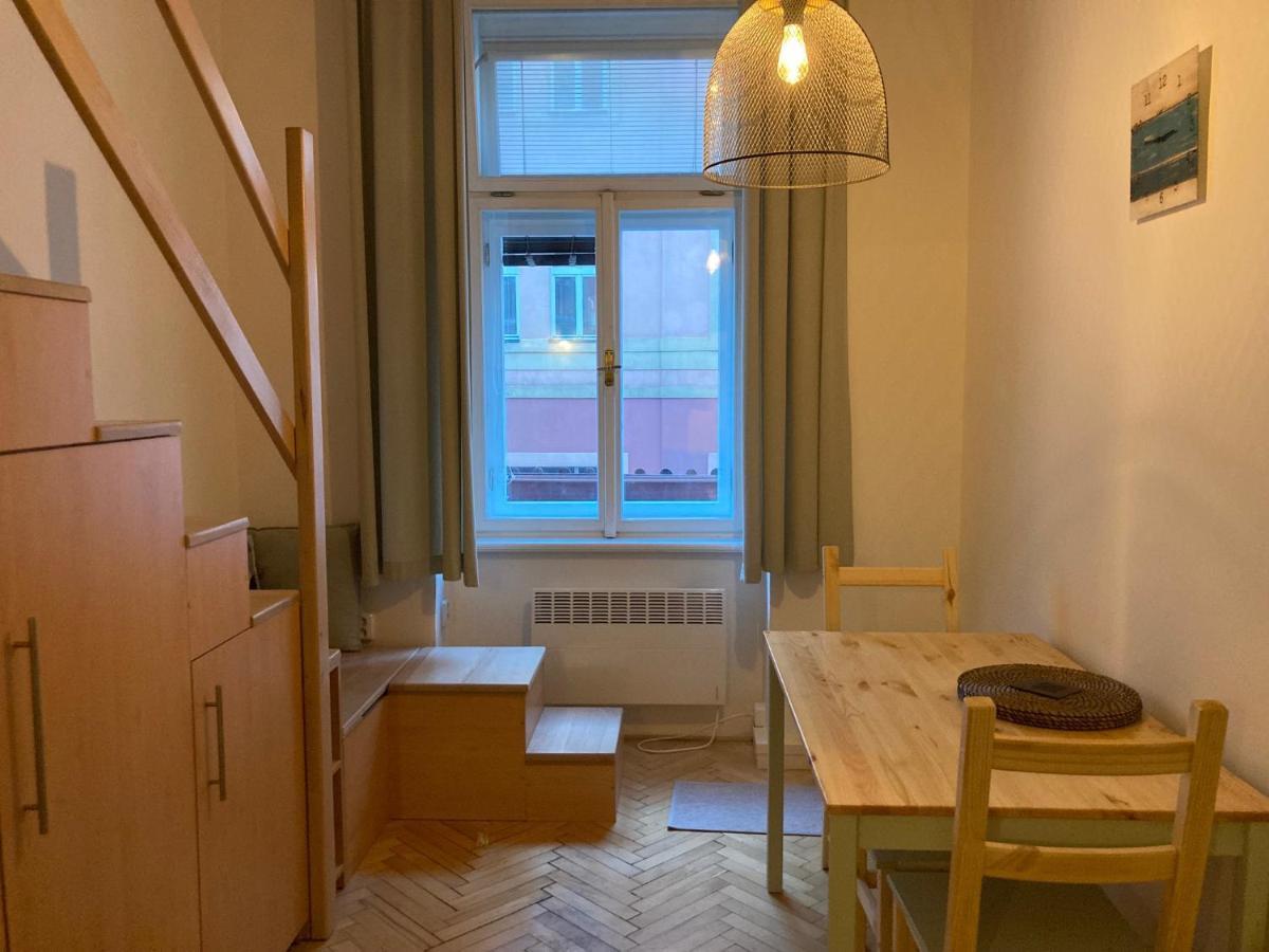 Apartment Jana Masaryka Прага Екстер'єр фото